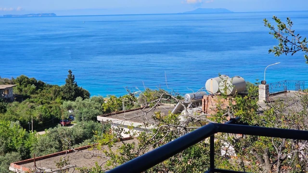 Arileo Hotell Himare Rom bilde