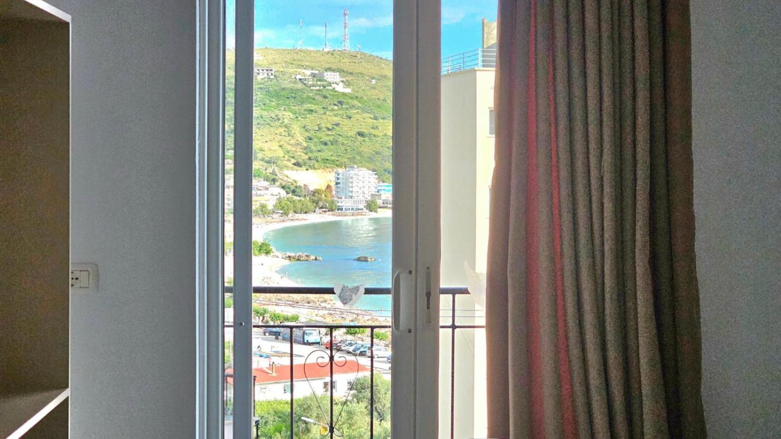 Arileo Hotell Himare Eksteriør bilde