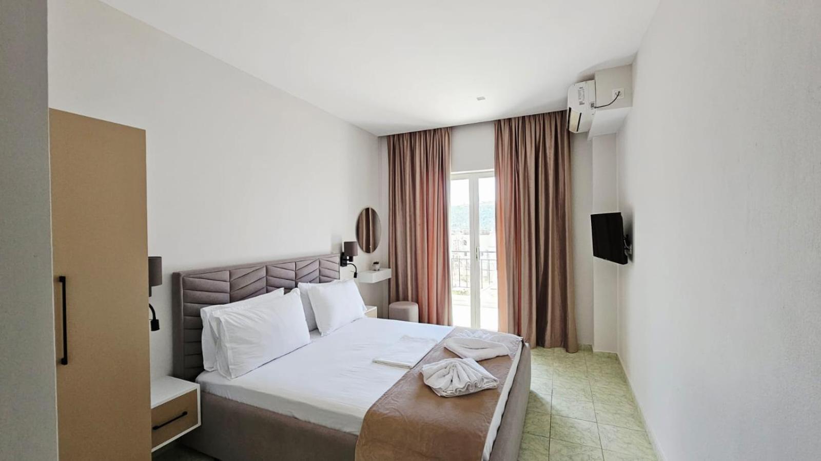 Arileo Hotell Himare Rom bilde
